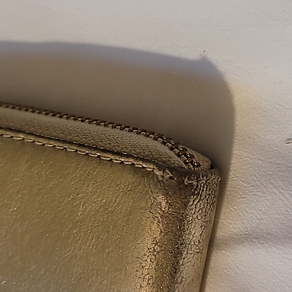 Tory Burch Zippy Wallet - Picture 4 of 6